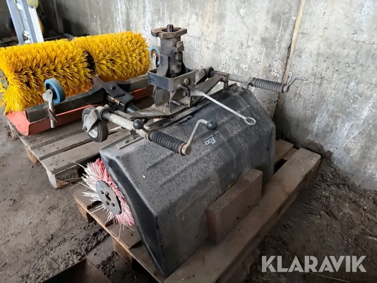 Billede 1 - Fejekost