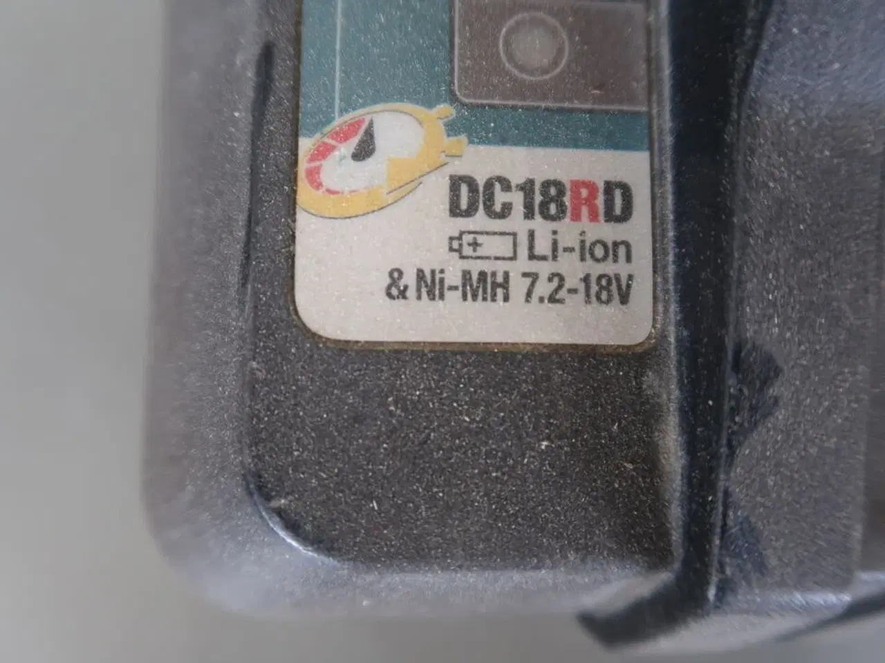 Billede 2 - Batterilader dobbelt MAKITA DC18RD