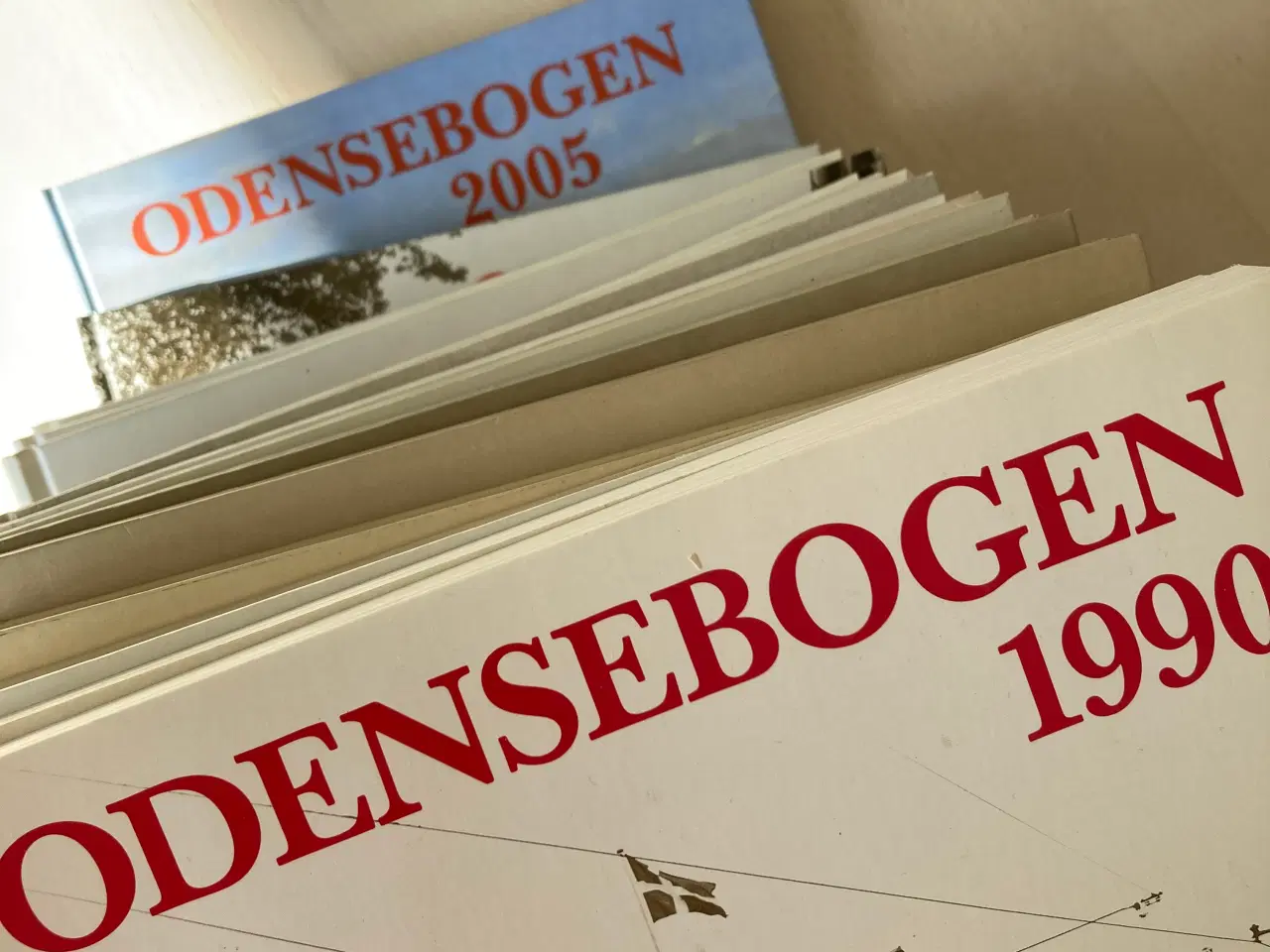 Billede 1 - 16 bind af Odensebogen: 1990-2005