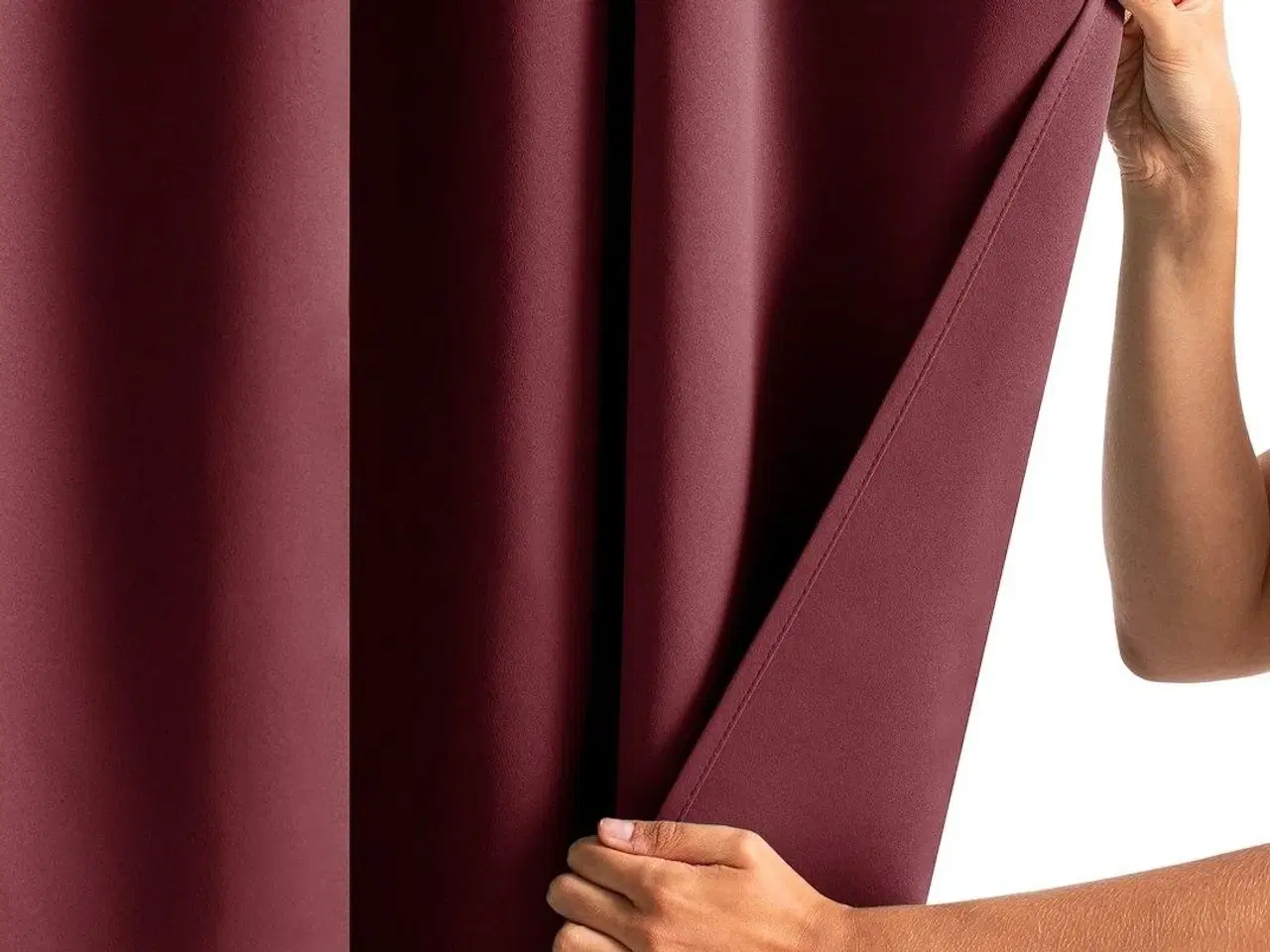 Billede 9 - Mørklægningsgardin blackout 140x245 cm – vinrød, klassisk bånd – AmeliaHome