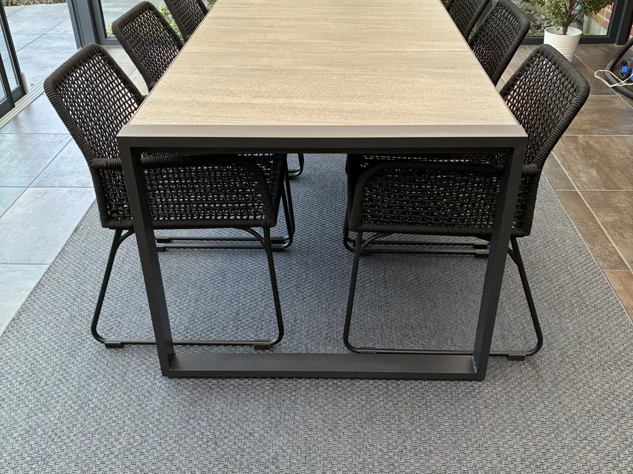 Billede 2 - Havebord m. 6 stole