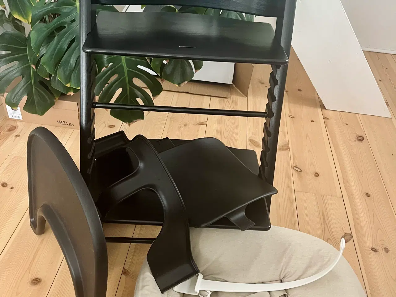 Billede 1 - Trip trap stol m. komplet tilbehør 