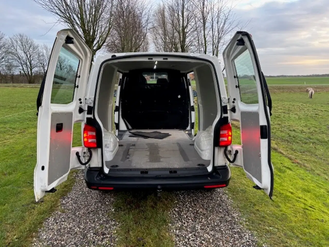 Billede 6 - VW Transporter 2,0 TDi 150 Kassevogn DSG lang d Ny