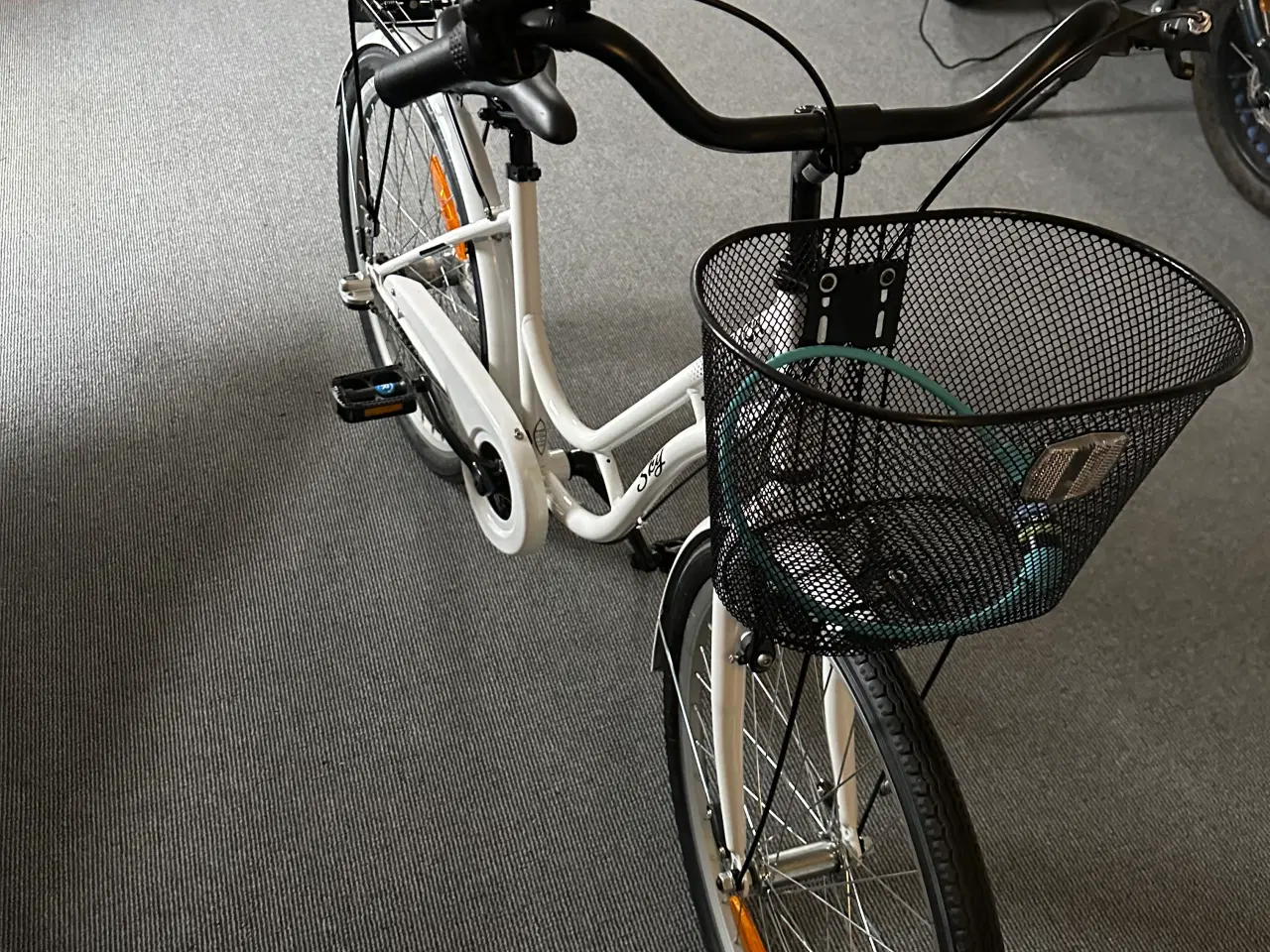 Billede 3 - Pige Cykel 24” helt ny/Fejlkøb
