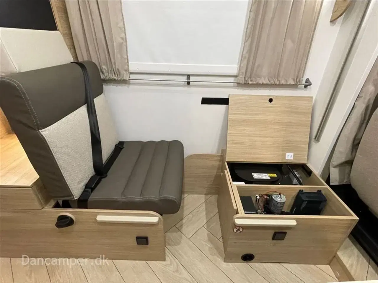 Billede 19 - 2026 - Chausson 630 Titanium Line   Ford Chausson 630 Titanium Line. 165 HK og 8-trins automat gear. Adaptiv fartpilot. Artic-pakke.