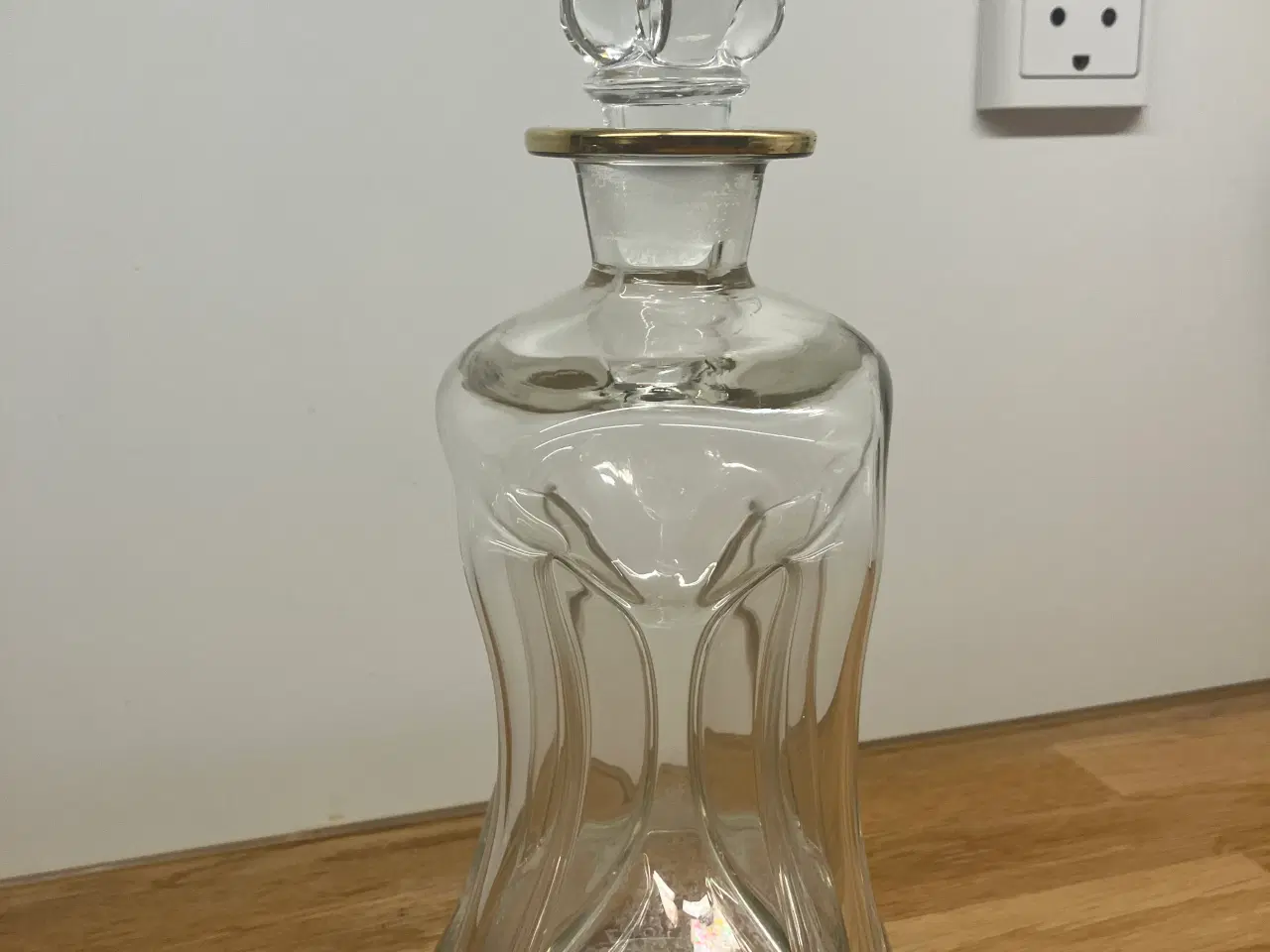 Billede 2 - Klukflaske fra Holmegaard med guldkant 