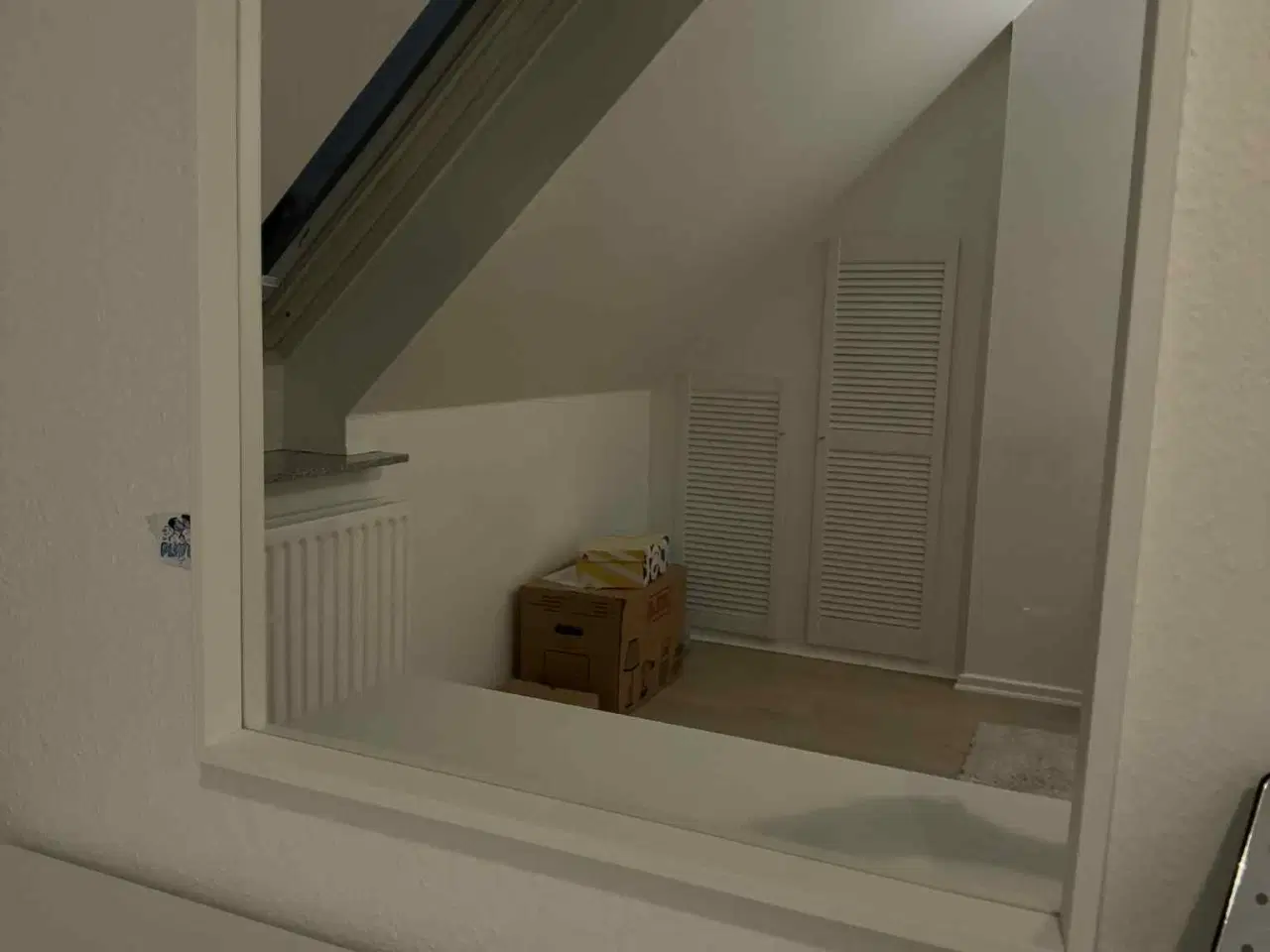 Billede 1 - Spejl med hvid ramme 65x65