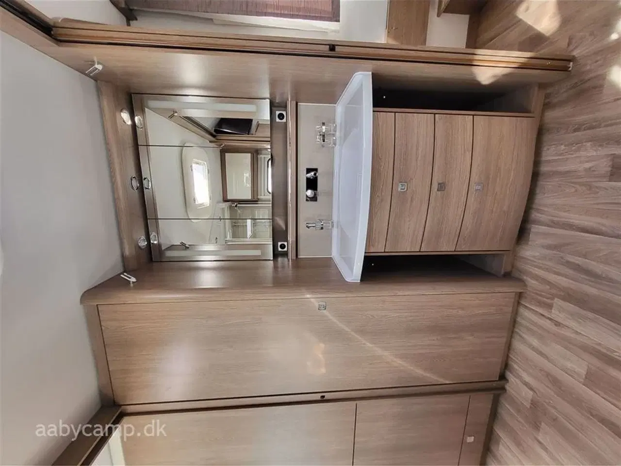 Billede 10 - 2025 - Morelo Palace 90 M   Autocamper på 1 Klasse