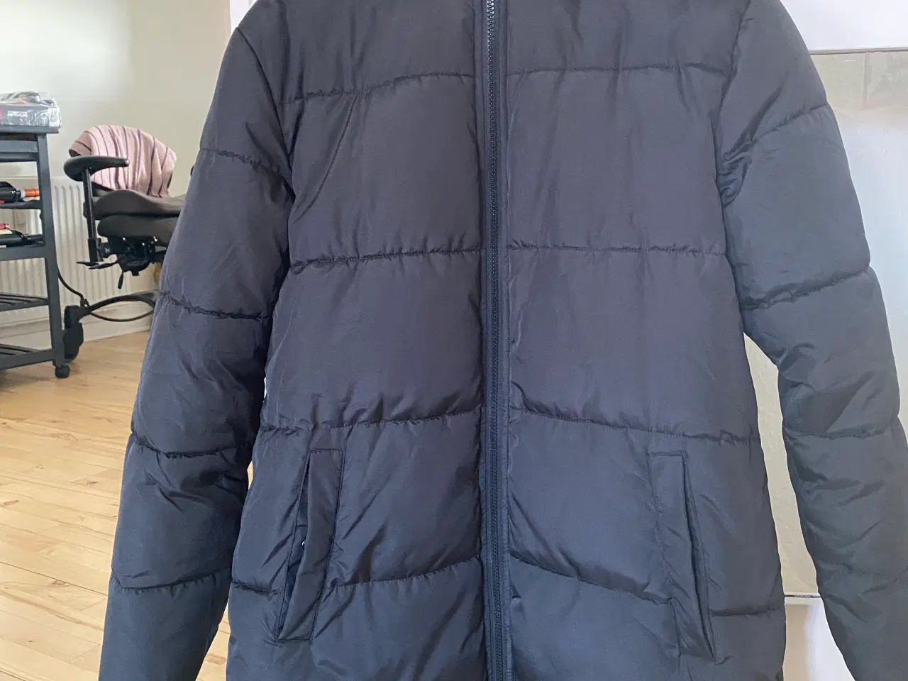 Billede 1 - Ny sort vinterjakke 