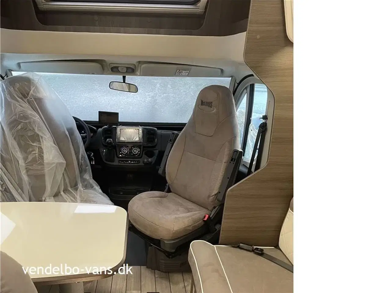 Billede 7 - 2026 - McLouis Mc4 879 G   Centralseng med stor garage - Automatgear