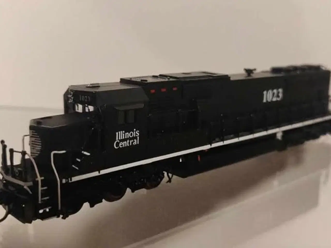 Billede 4 - Modeltog. OMI Overland. Messing SD60. Skala N.