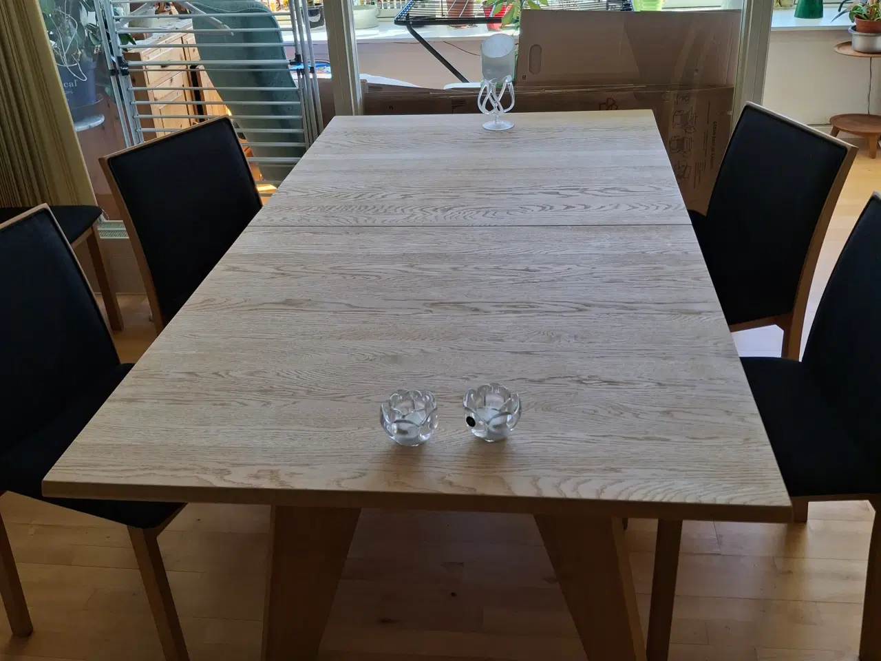 Billede 7 - Skovby spisebord med 8 stole