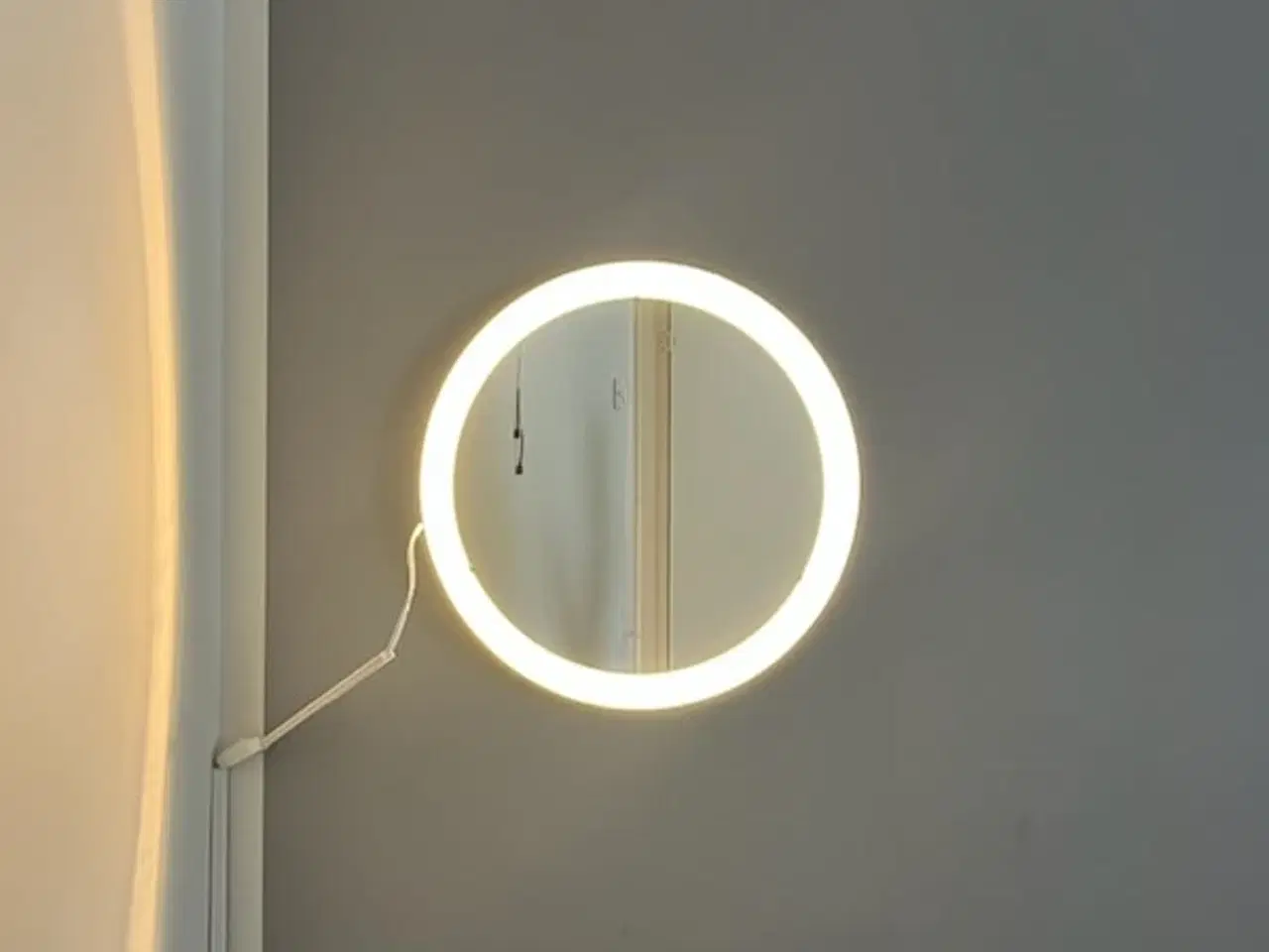 Billede 3 - Rundt spejl med lys