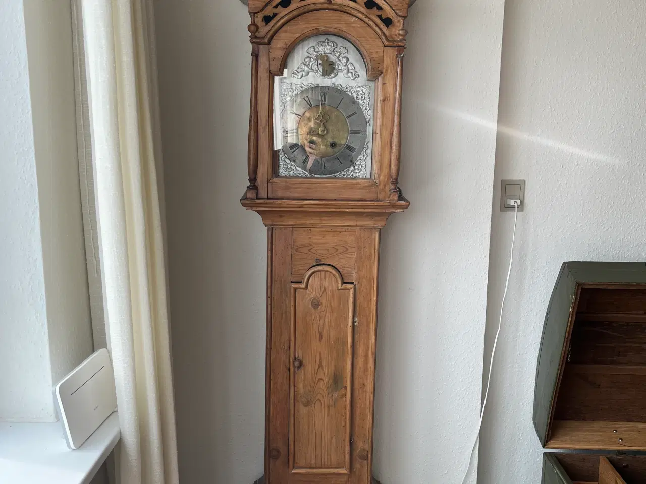 Billede 10 - Gamle møbler gives væk