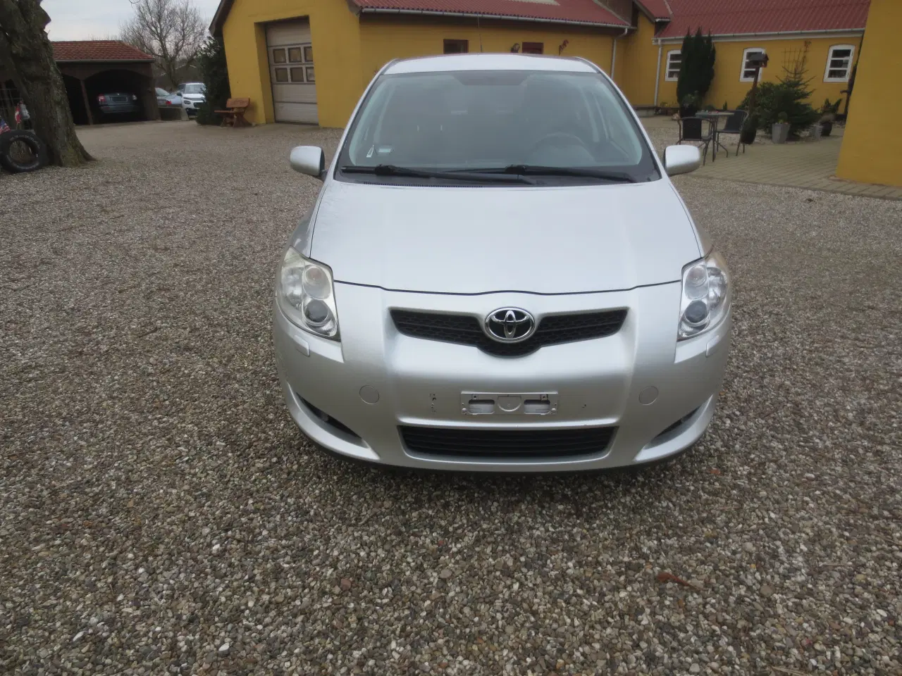 Billede 2 - Toyota Auris 1.6 i årg 2007 synet 9/24. 