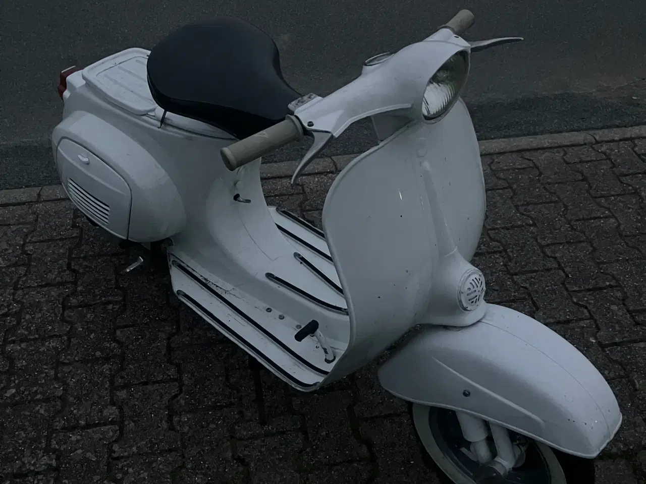 Billede 2 - Vespa 50 1961 sælges