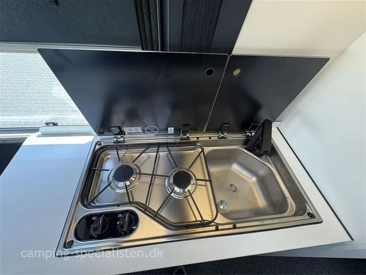 Billede 11 - 2025 - Kabe Van 690 LB Mercedes   Kabe Van 690 LB 2025 Mercedes - Se den nu hos Camping-Specialisten.dk