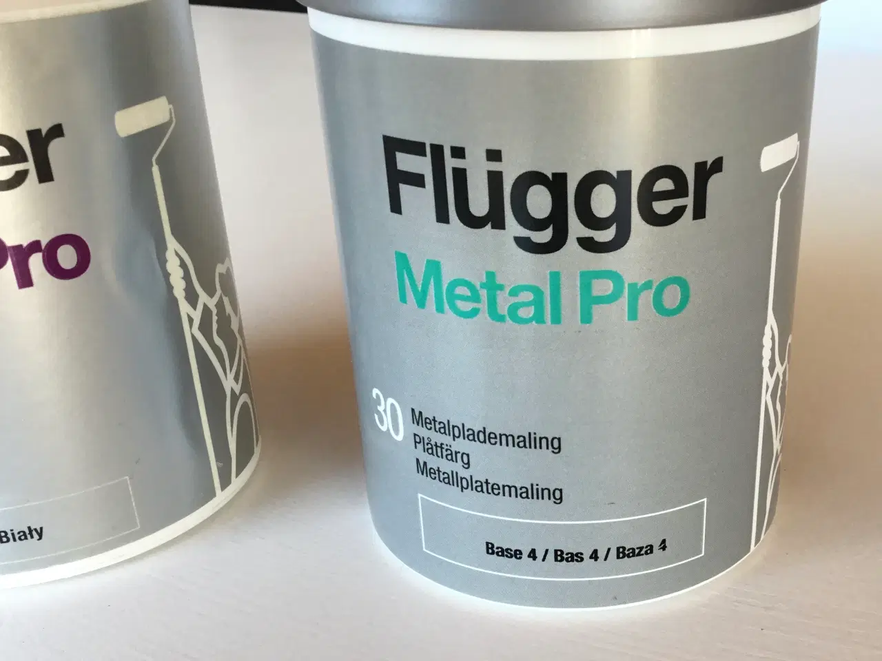 Billede 3 - Metalplademaling og Multiprimer Flügger