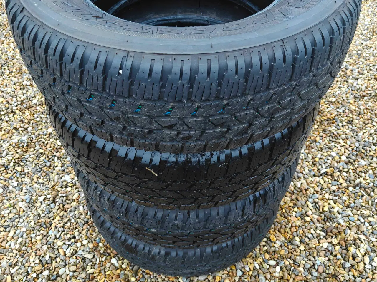 Billede 1 - 265/65-17 sommerdæk 