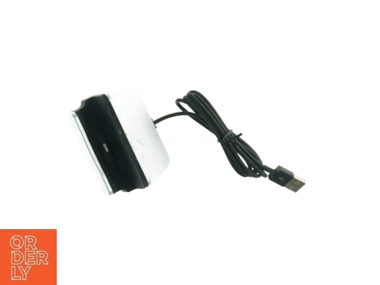 Billede 2 - Mobiloplader / stander til iPhone med USB-kabel (str. 7 x 5,5 cm)