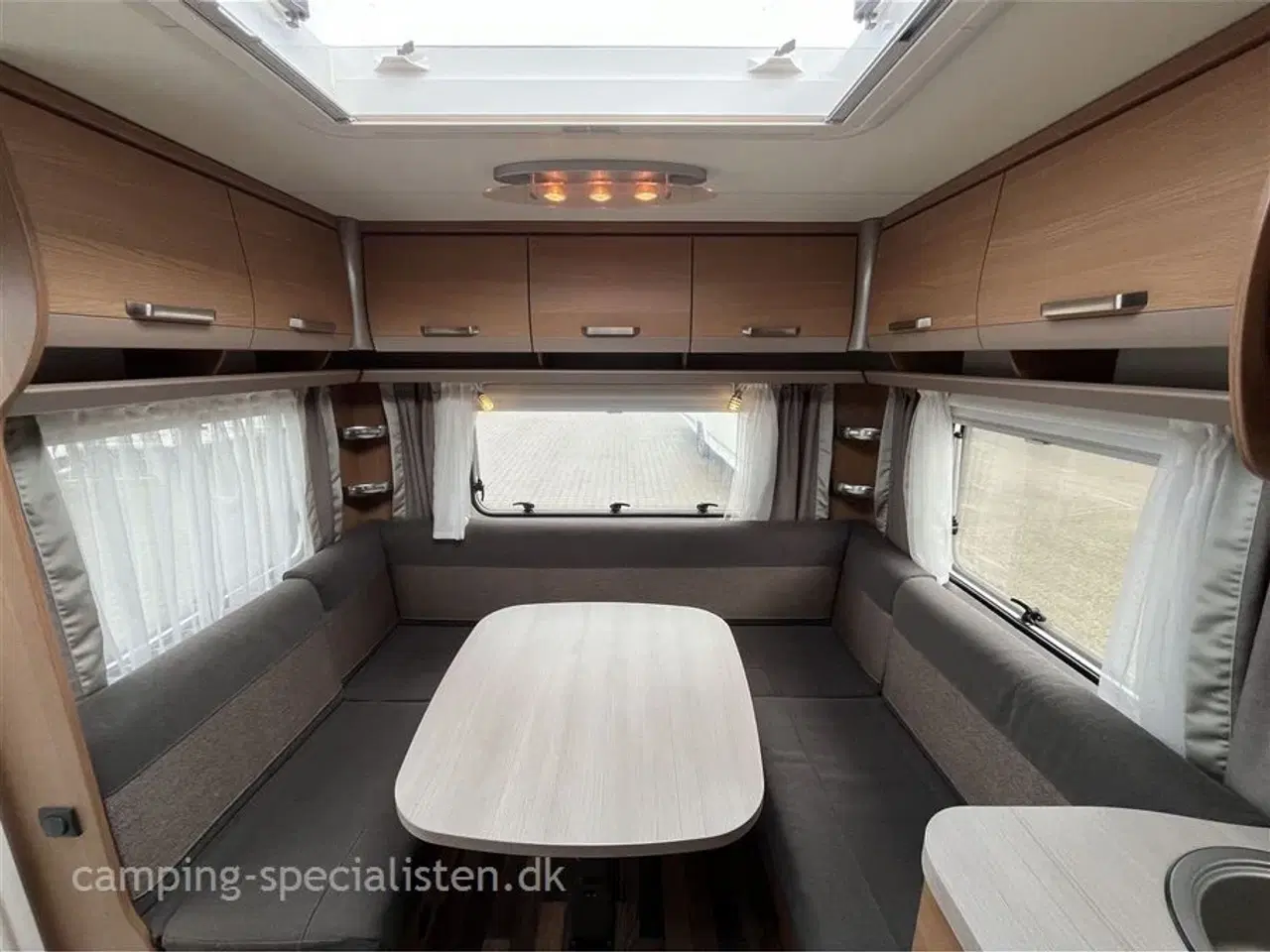 Billede 4 - 2015 - Knaus Sport 450 FU   Knaus Sport 450 FU 2015 - Se den nu hos Camping-Specialisten.dk