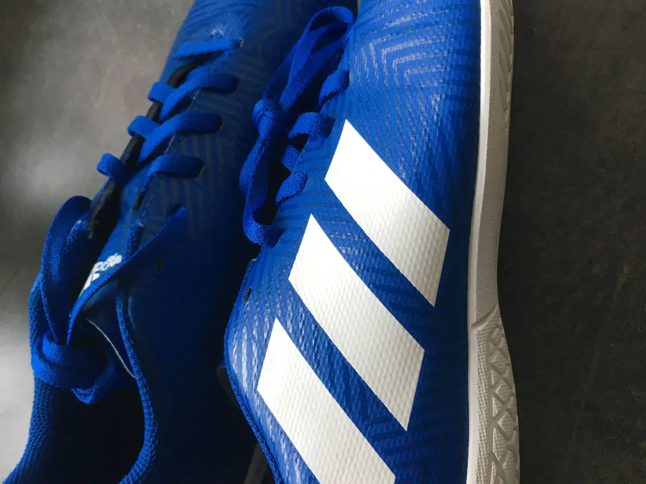 Billede 1 - Adidas Nemeziz indendørssko, str. 38 2/3