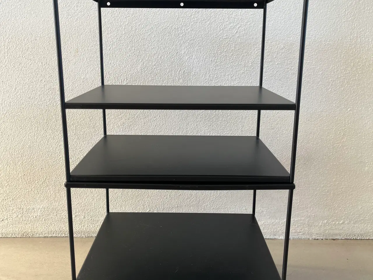 Billede 4 - Vægreol/sengeborde