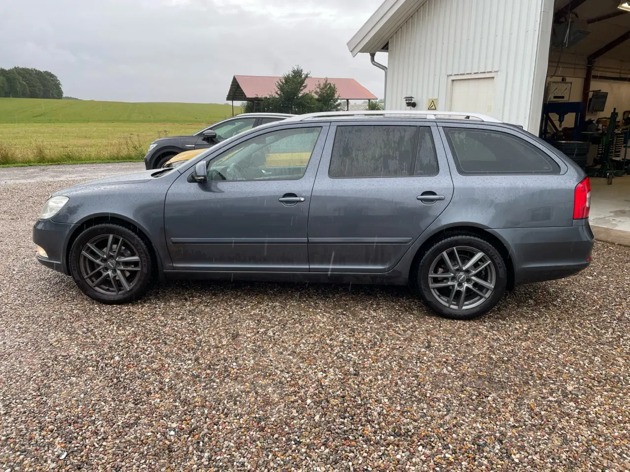 Billede 2 - Skoda Octavia 1,6 Commonrail DPF Elegance 105HK 5d