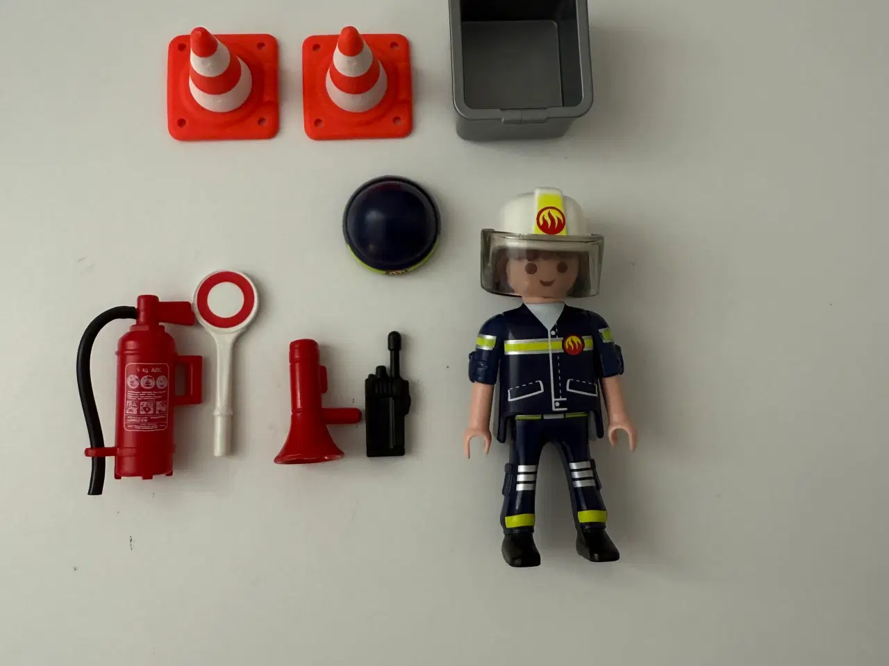 Billede 2 - Playmobil 5364 brandbil m/brandchef, blink og lyd