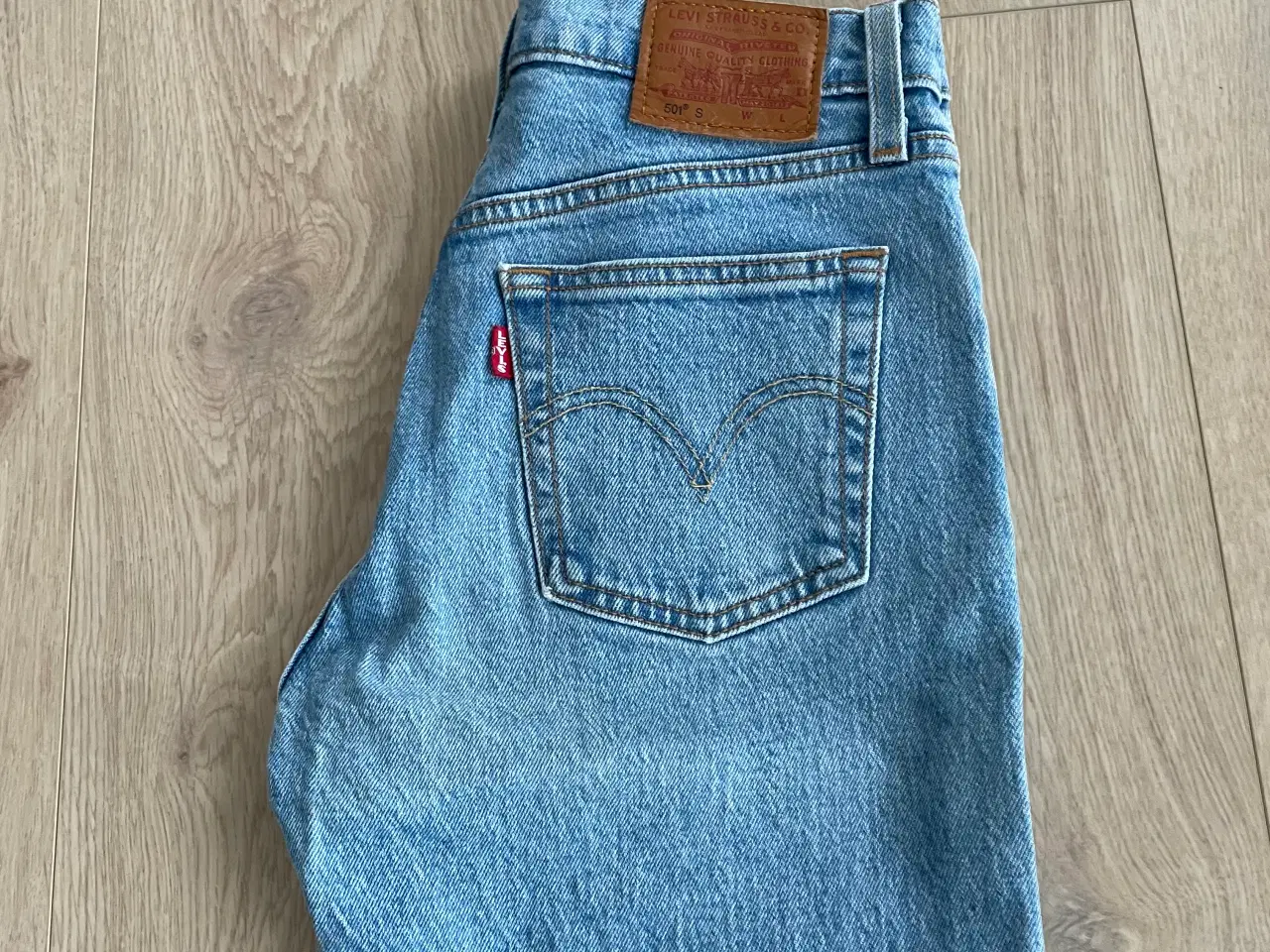 Billede 1 - Levis bukser