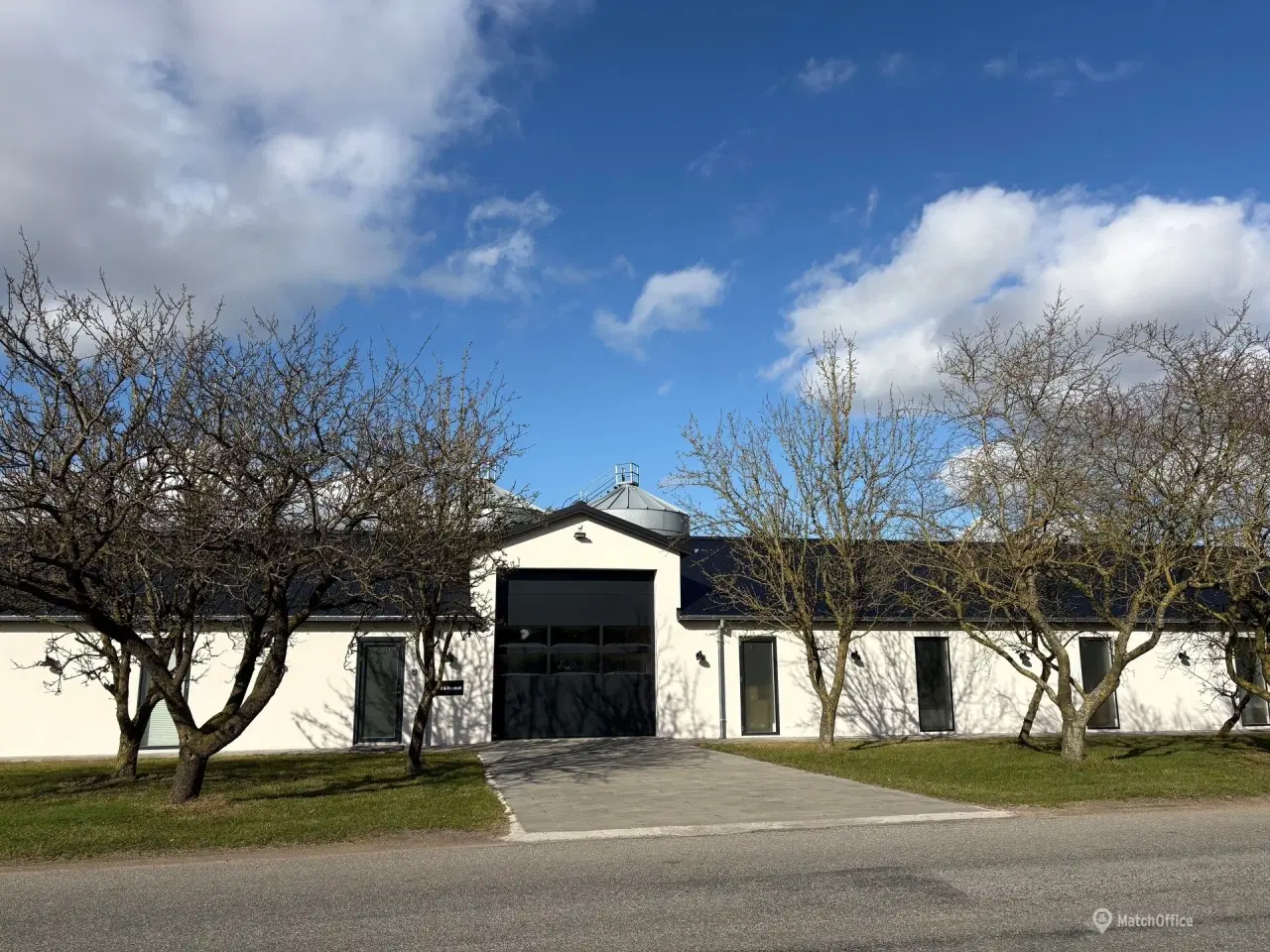 Billede 3 - Nyrenoveret lager eller produktionsbygning udlejes tæt på Aarhus