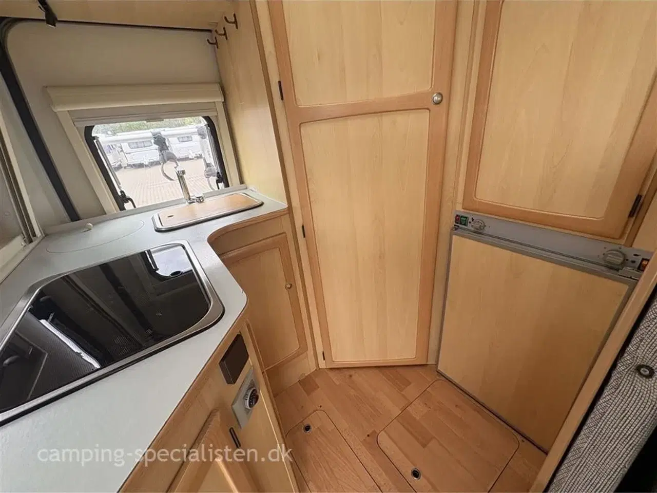 Billede 9 - 2007 - Fiat DUCATO   Pæn og velholdt camper med sjov indretning fra 2007. hos Camping-Spercialisten
