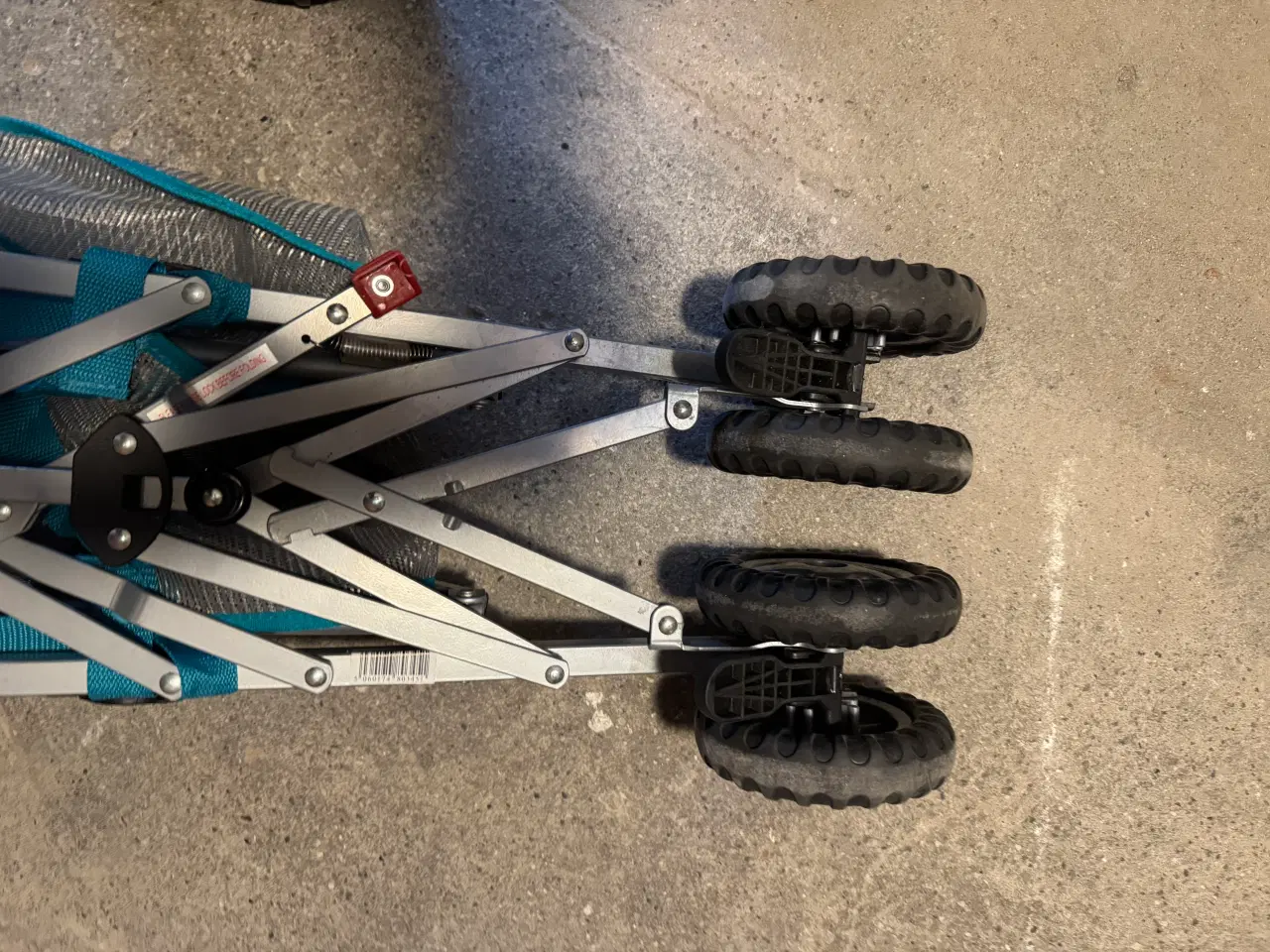 Billede 7 - Paraplyklapvogn der kan lægges helt ned. 