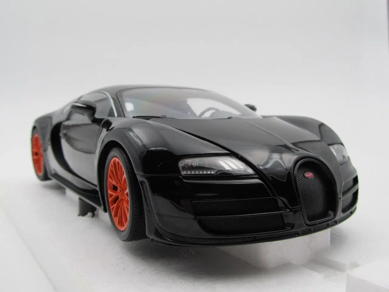 Billede 8 - 2011 Bugatti Veyron Super Sport 1:18 Minichamps