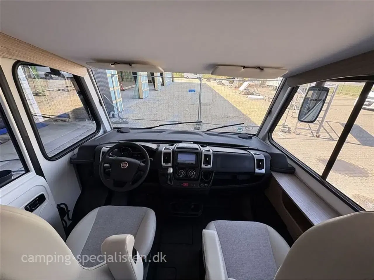 Billede 4 - 2019 - Carado I 449   Carado I 449 2019 - Helintegreret autocamper - Se den nu hos Camping-Specialisten.dk