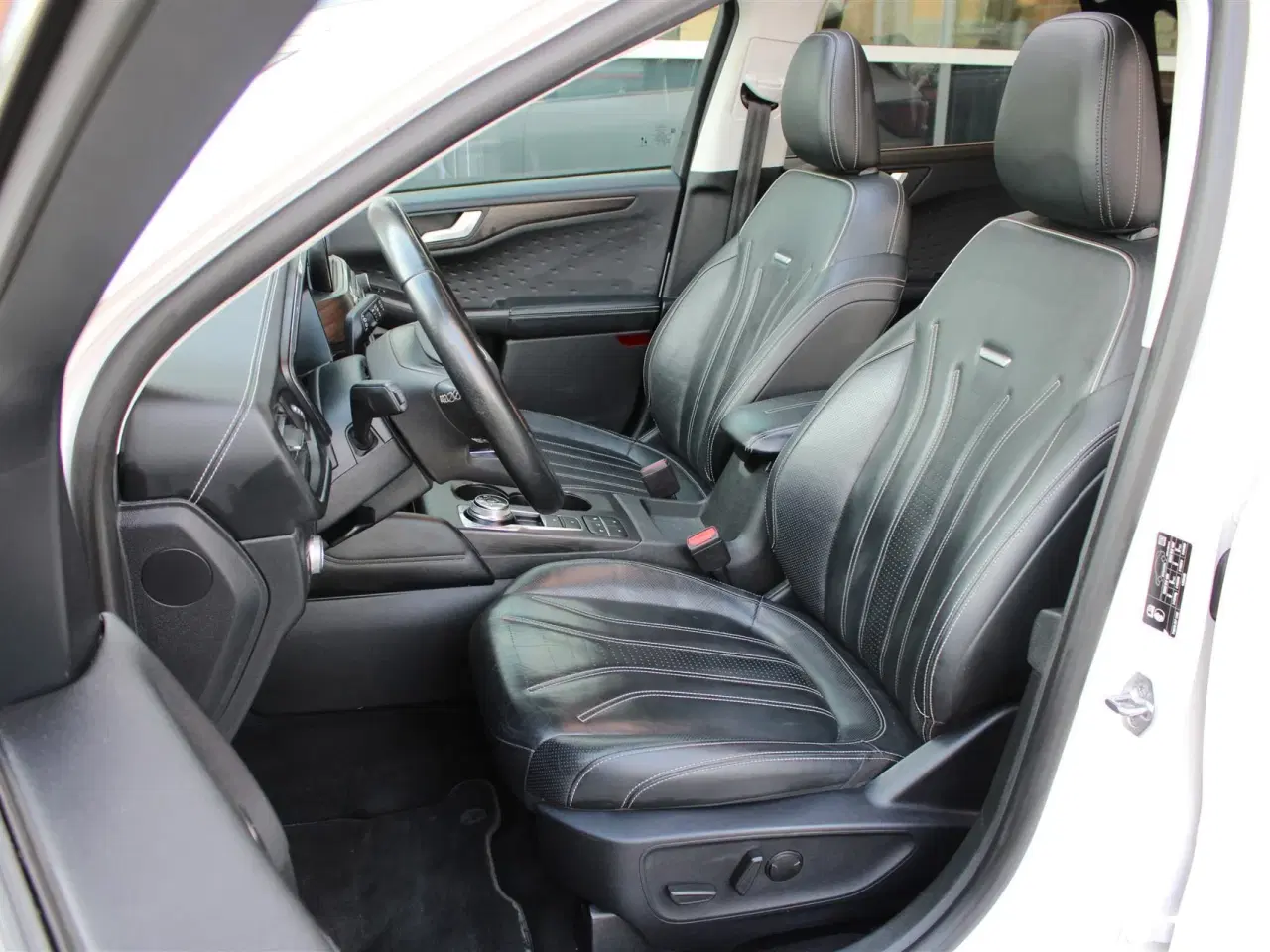 Billede 2 - Ford Kuga 2,5 Plugin-hybrid Vignale CVT 225HK 5d Trinl. Gear