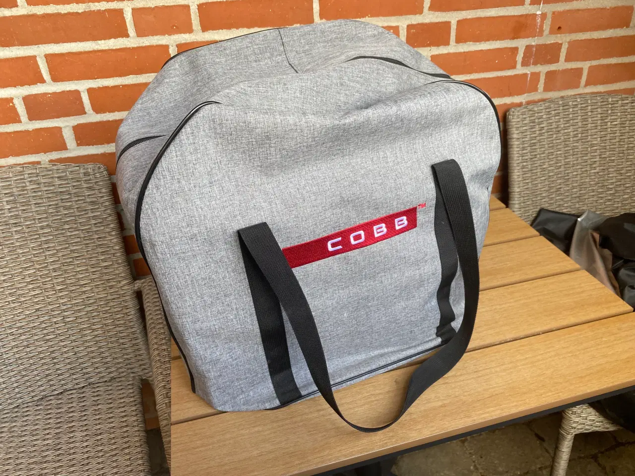 Billede 1 - Cobb Easy- To-Go gril med briketter og tasker