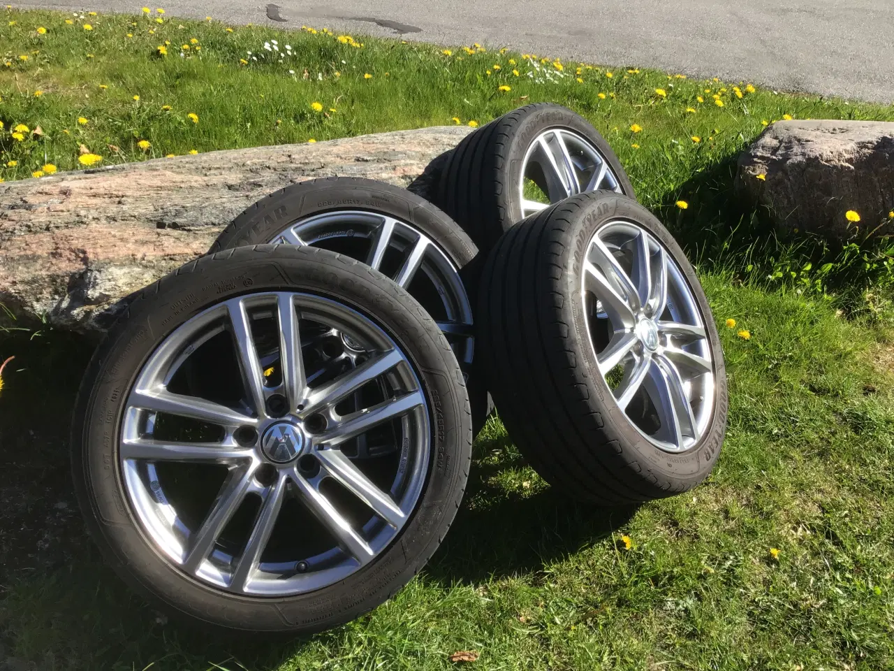 Billede 1 - Alu fælge med goodyear til VW Golf,Seat 17” 225/45