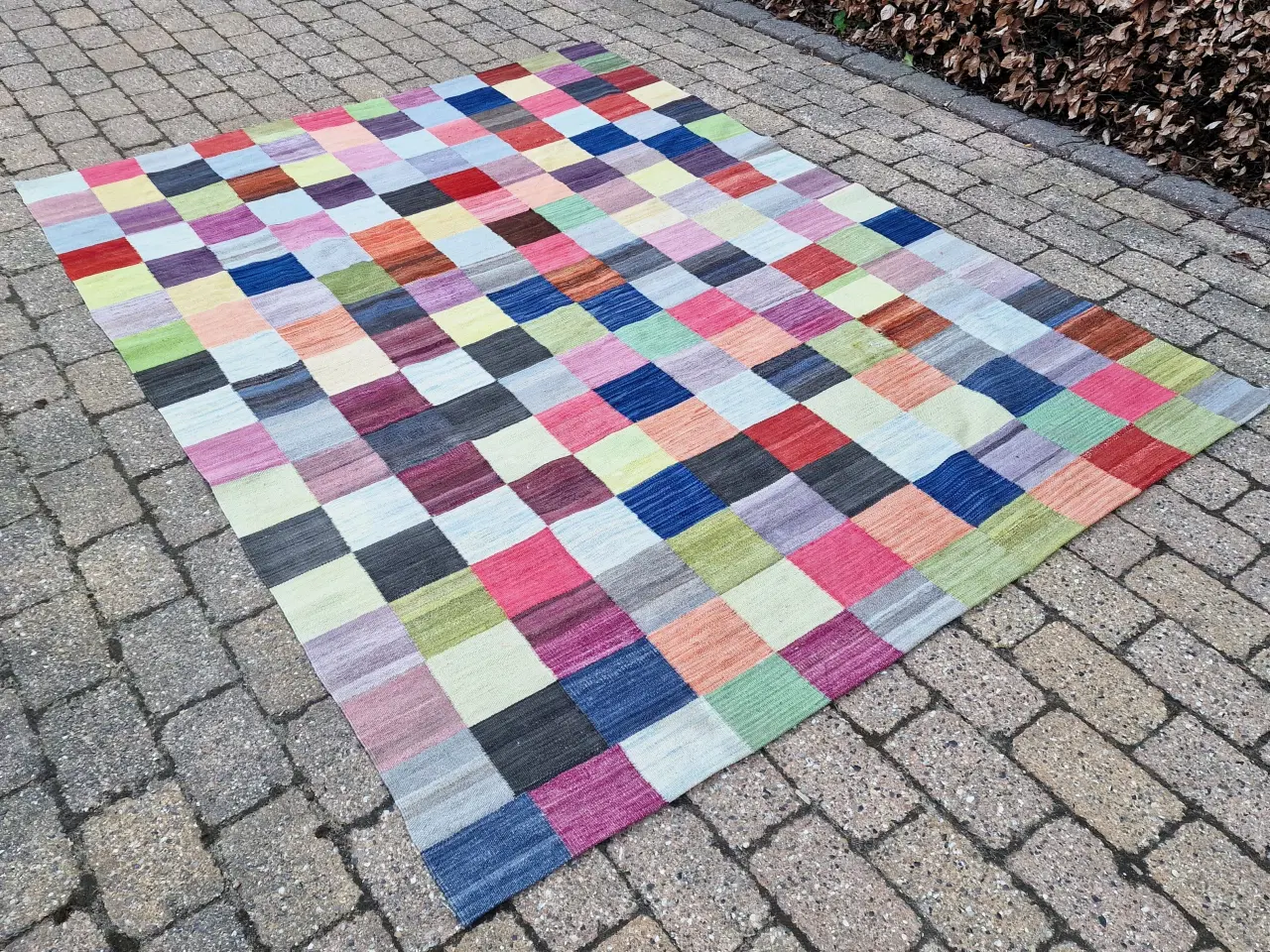 Billede 5 - Flot stort kelim tæppe.