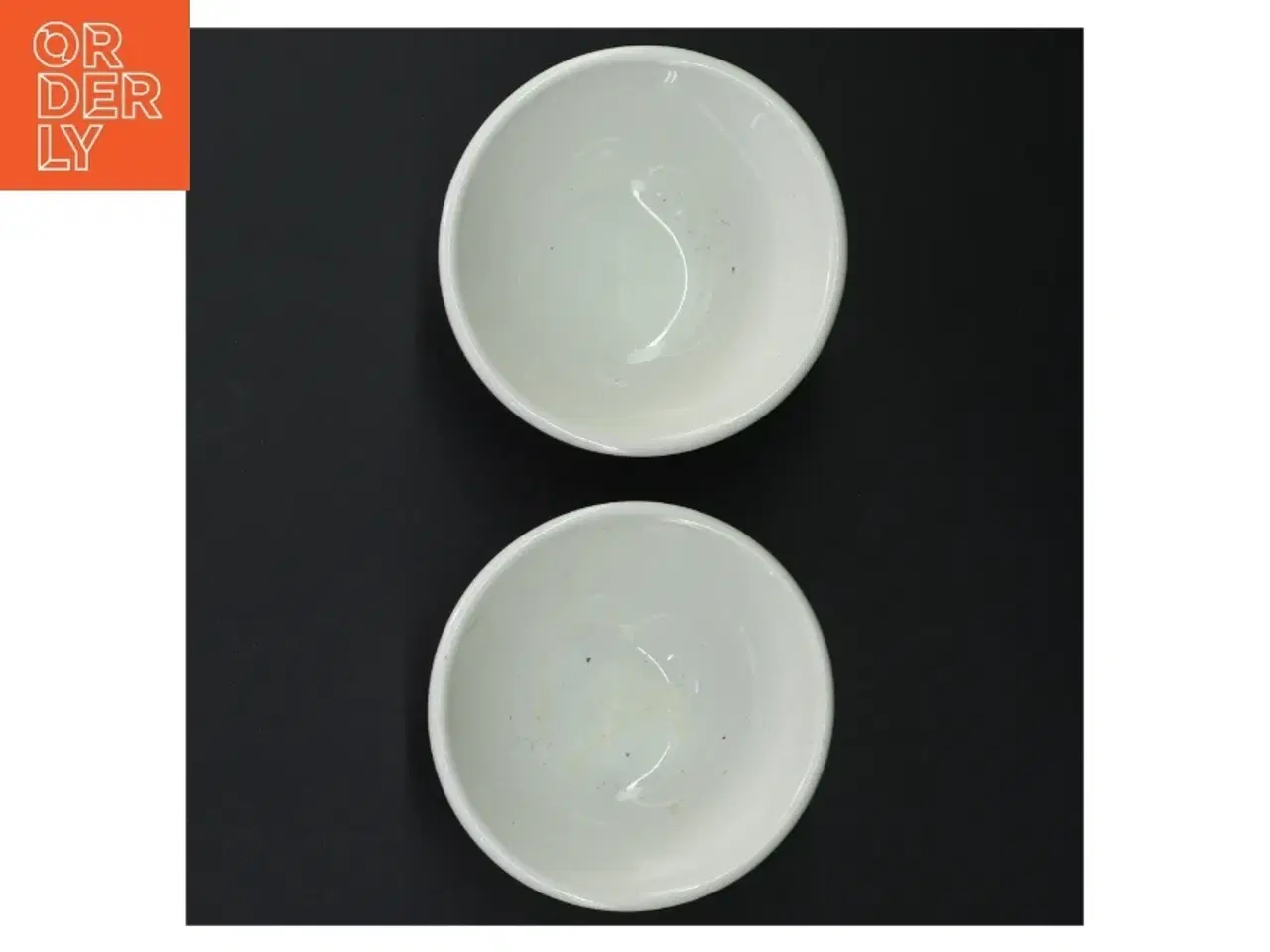 Billede 6 - To små hvide skåle (str. Ø. 9,5 cm. 2 styk)