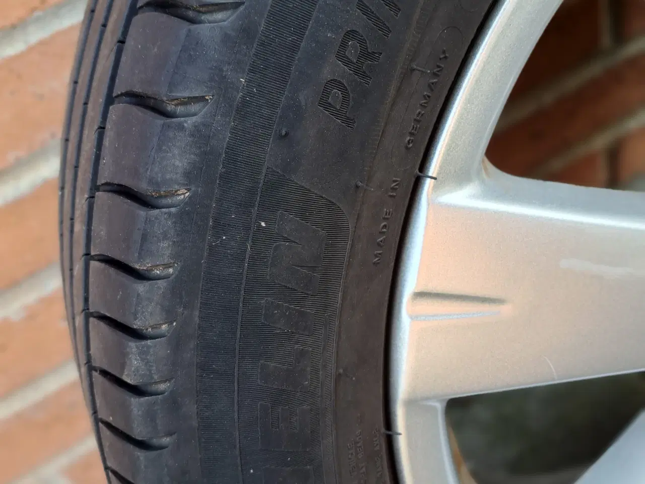 Billede 3 - Byd på VW sommerdæk på alufælge