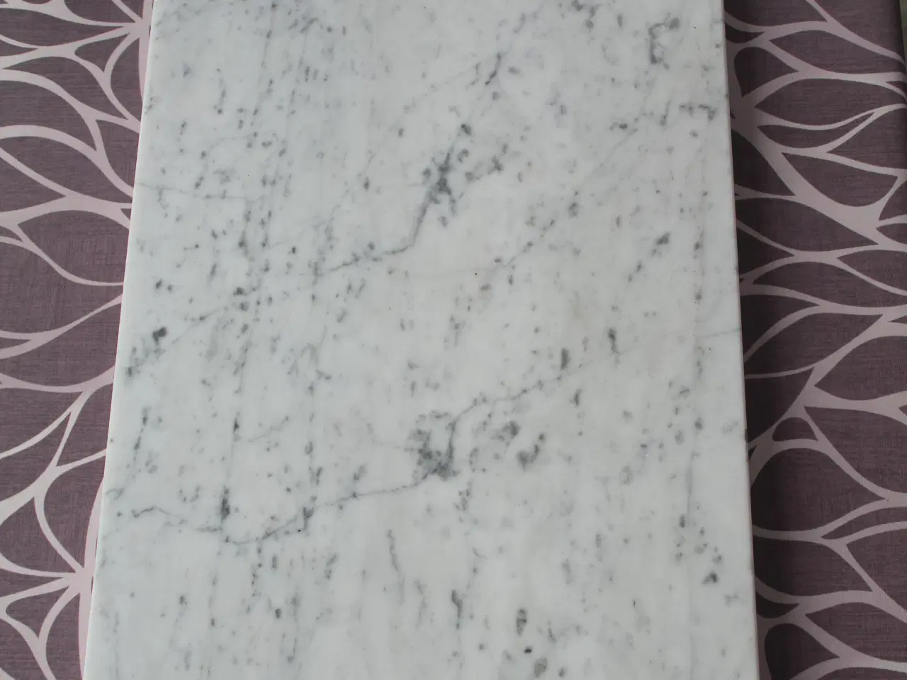Billede 2 - Flot lys marmorplade
