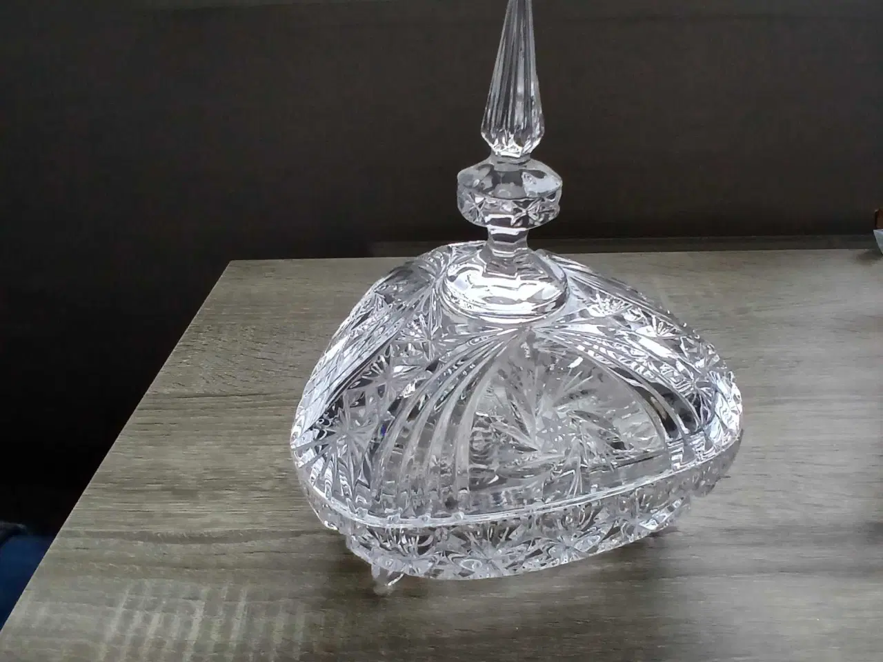 Billede 1 - Smuk stor facet slebet krystal bonbonniere