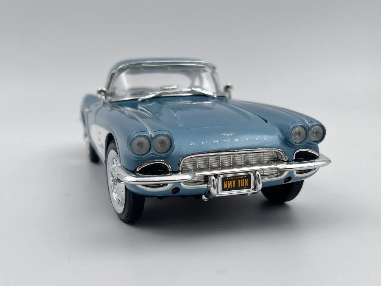 Billede 8 - 1961 Chevrolet Corvette 1:18  Super flot 