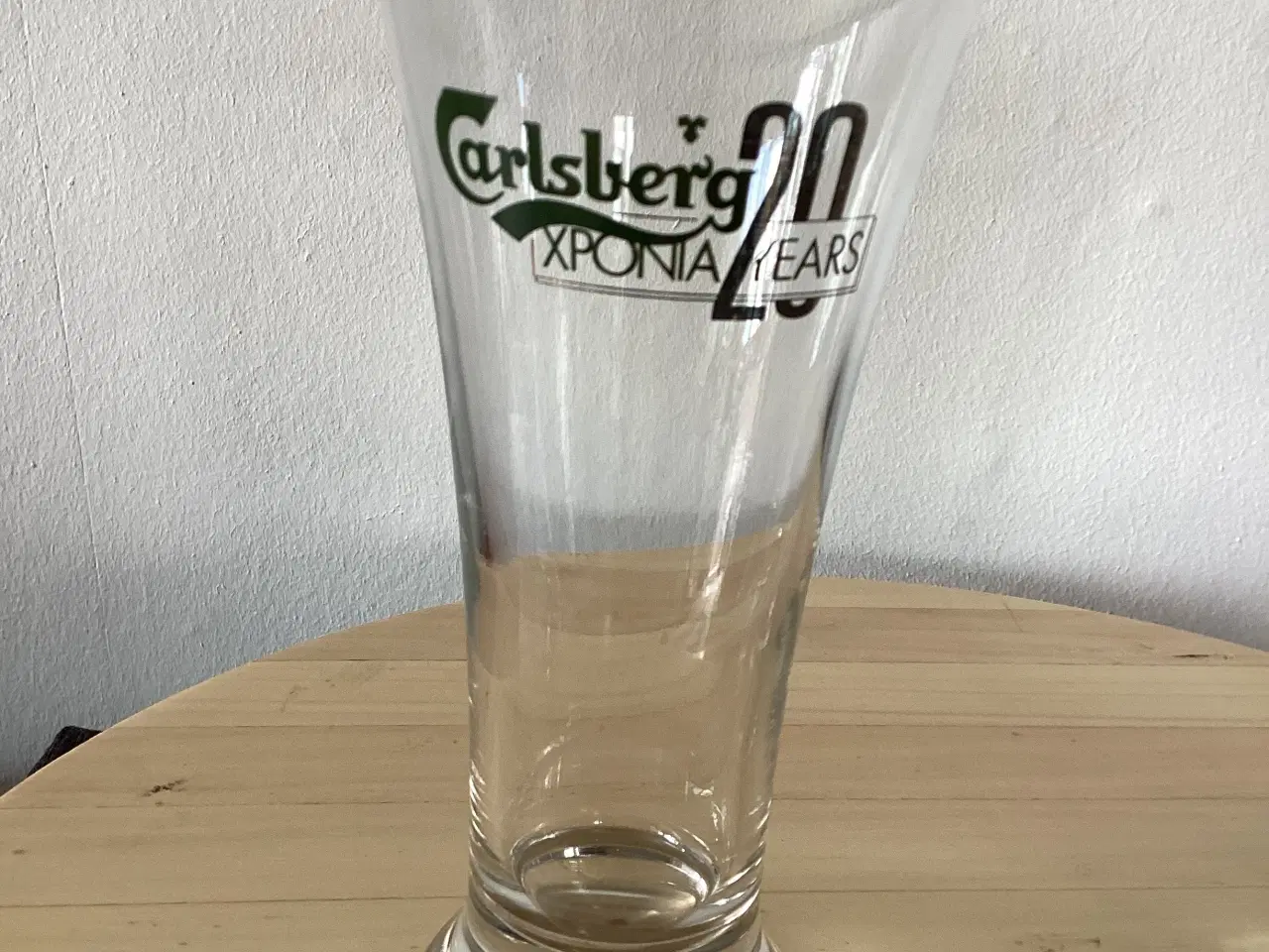 Billede 5 - 2 Carlsberg jubilæums glas 20 år på Cypern 