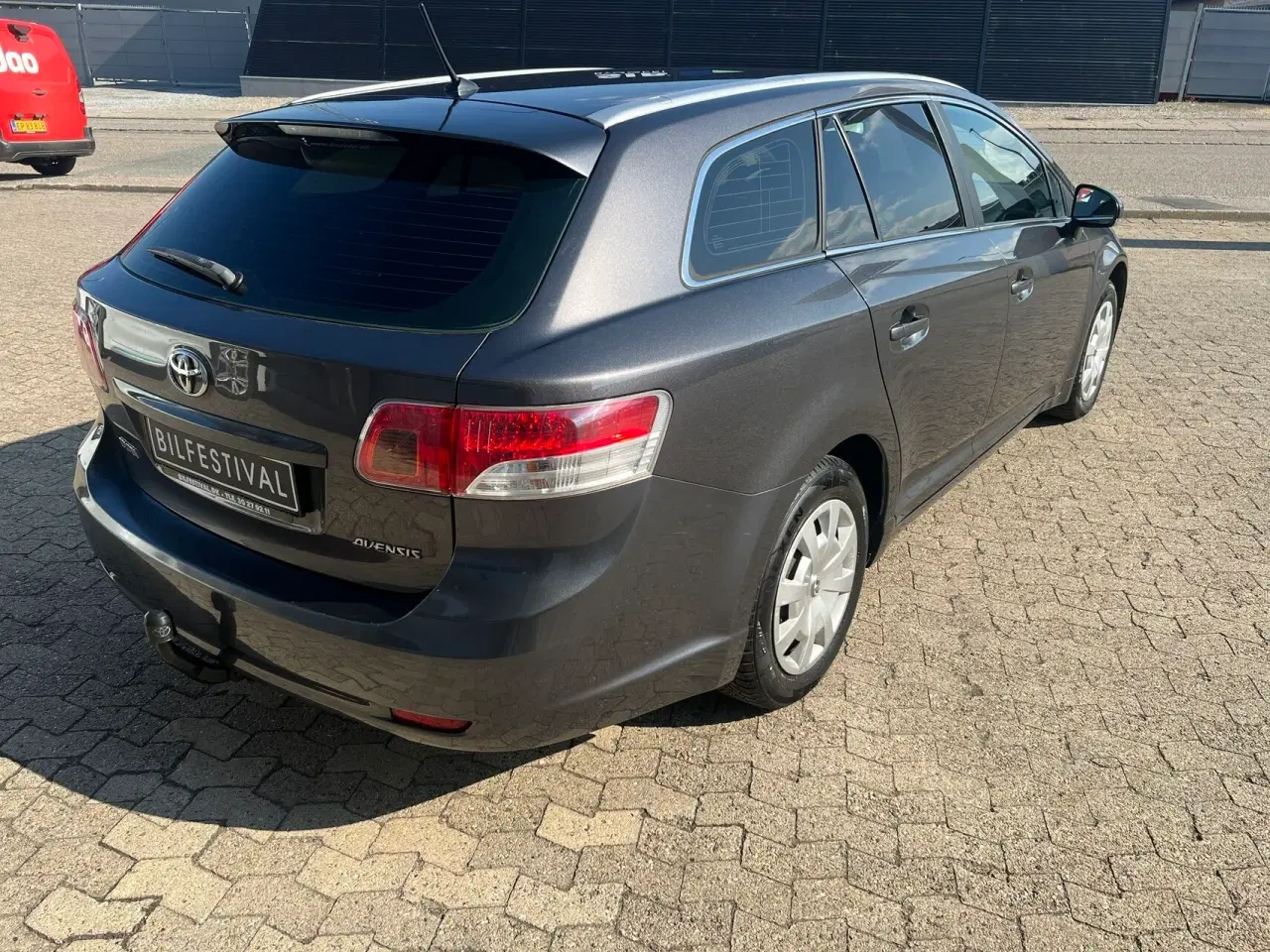Billede 2 - Toyota Avensis 1,6 VVT-I T1 132HK Stc 6g