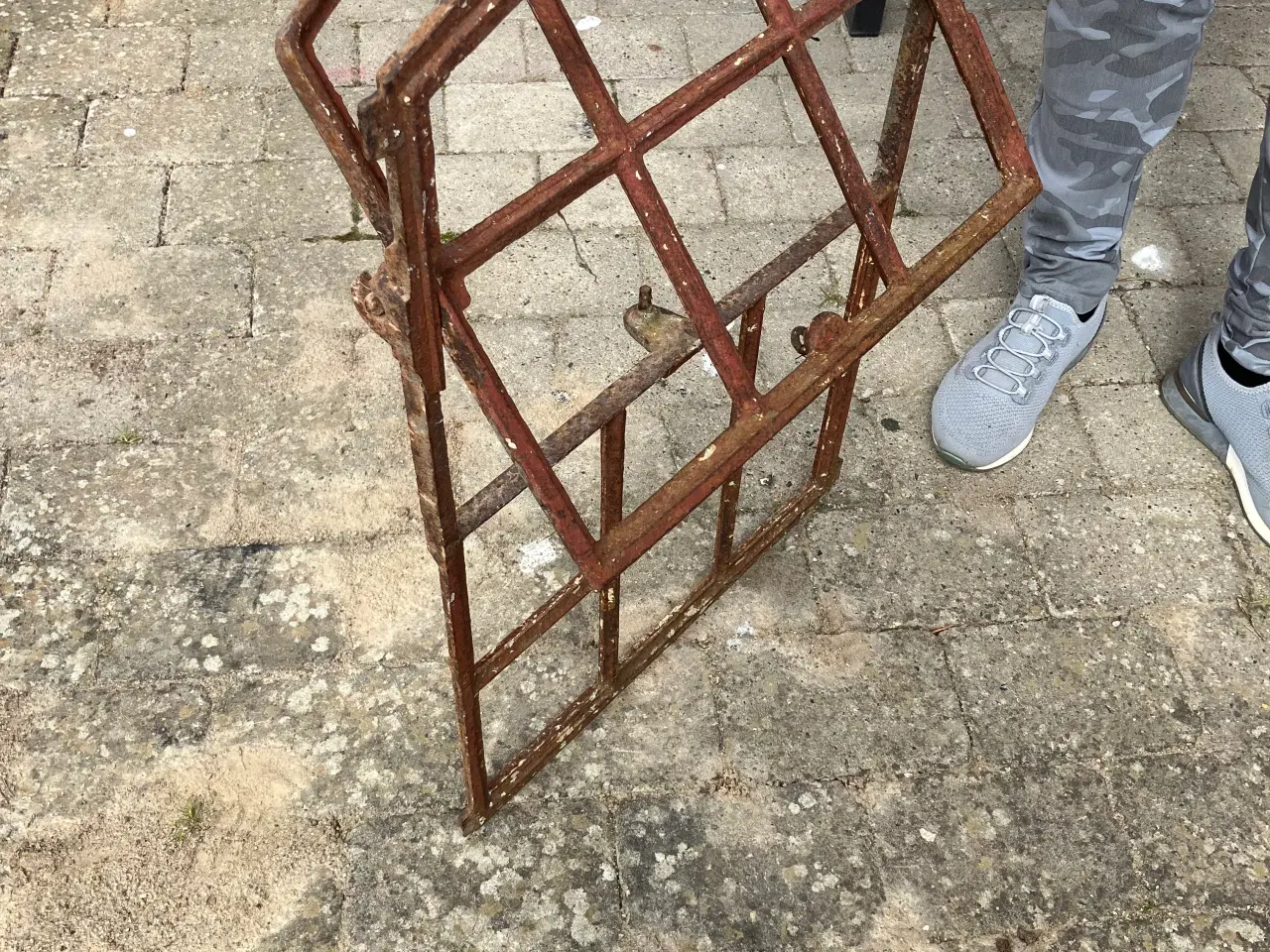 Billede 1 - Stald vindue