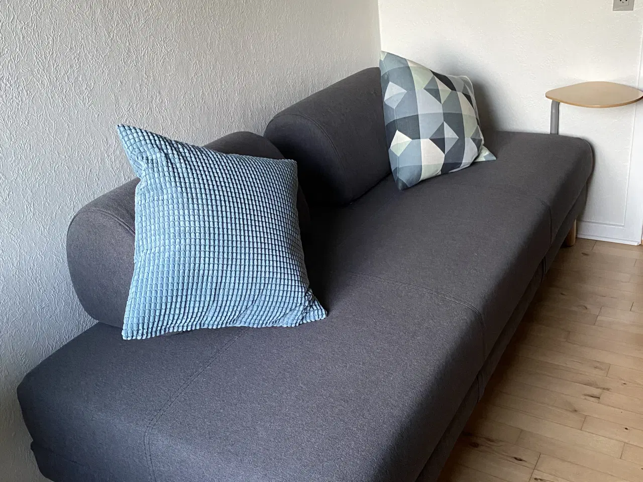 Billede 2 - Sovesofa med opbevaring