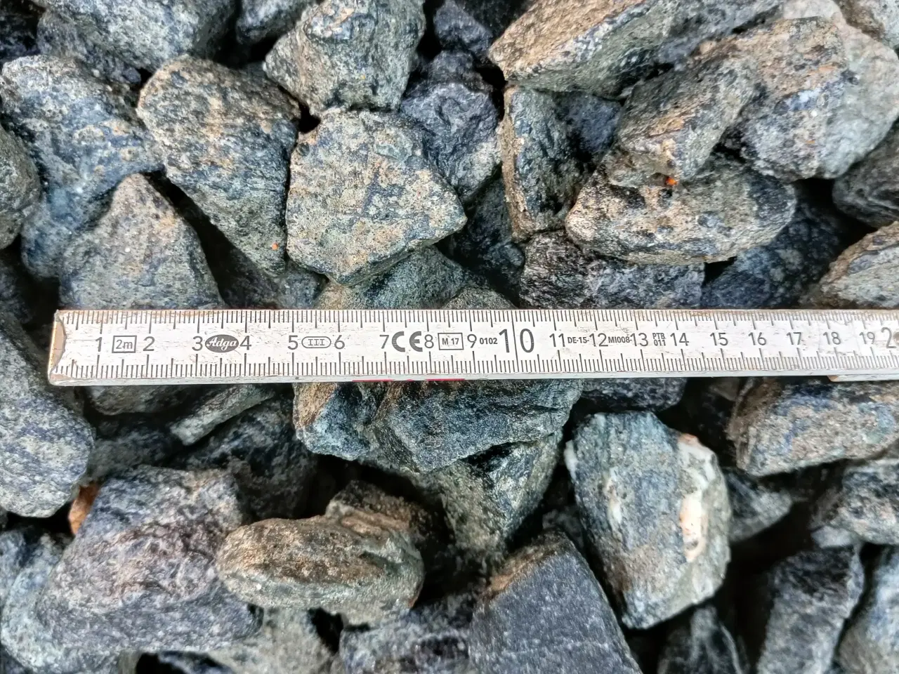 Billede 3 - Grå/Sorte skærver