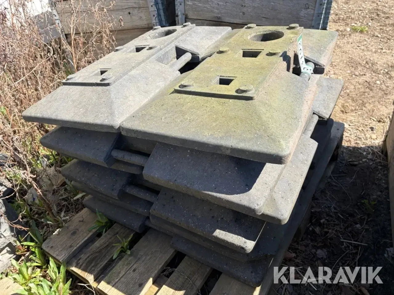 Billede 8 - Skiltefødder dobbelt - 24 styk